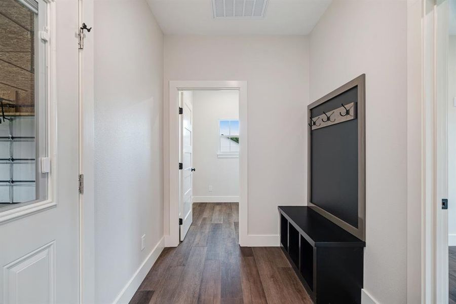 Spacious, unfurnished interior of a new home in , Paris (Image 6). Spacious, unfurnished interior of a new home in , Paris (Image 6).