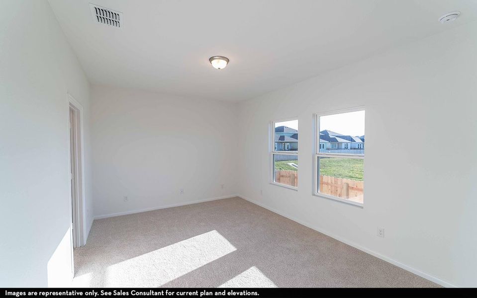 Spacious, unfurnished interior of a new home in Caney Mills, Conroe (Image 8).