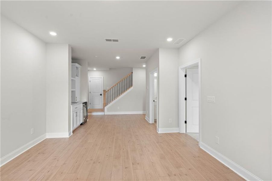 Spacious, unfurnished interior of a new home in Ward's Crossing Townhomes, Johns Creek (Image 37).