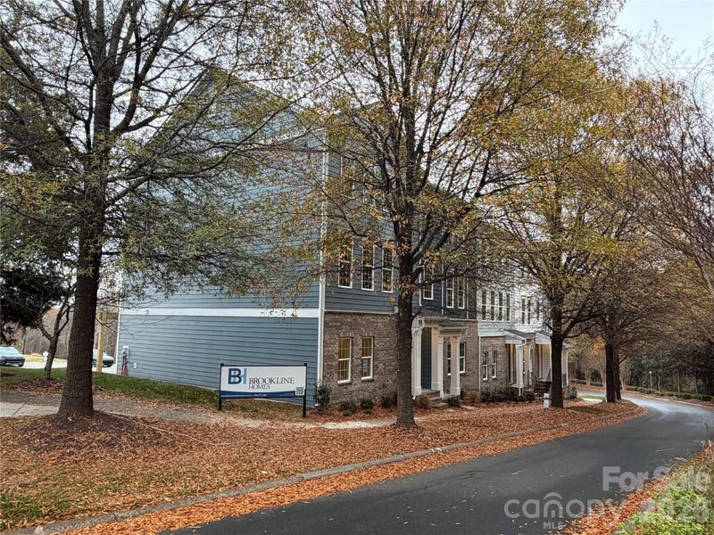 Image 32 of a home in Vanguard at Vermillion. Image 32 of a home in Vanguard at Vermillion.