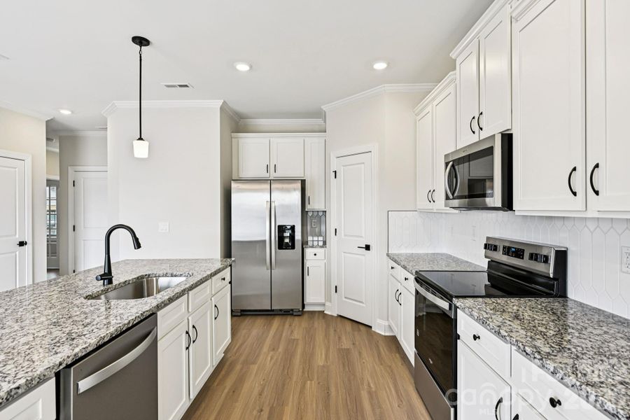 Furnished interior view inside a new home in Colonial Crossing, Troutman (Image 6). Furnished interior view inside a new home in Colonial Crossing, Troutman (Image 6).