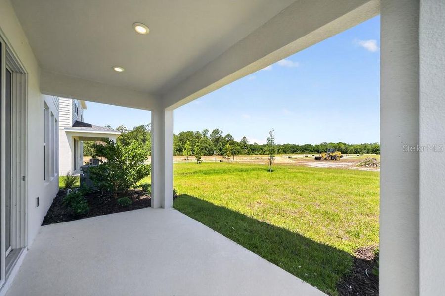 Exterior details and patio area of a home in Westview, Poinciana (Image 4).