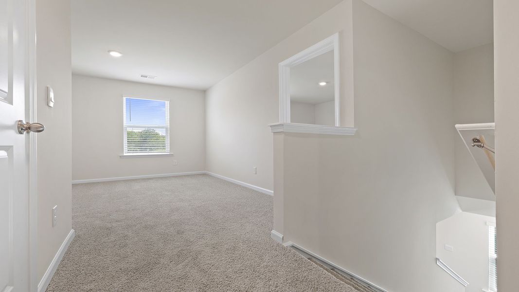 Spacious, unfurnished interior of a new home in Treemont Commons, Wellford (Image 21).