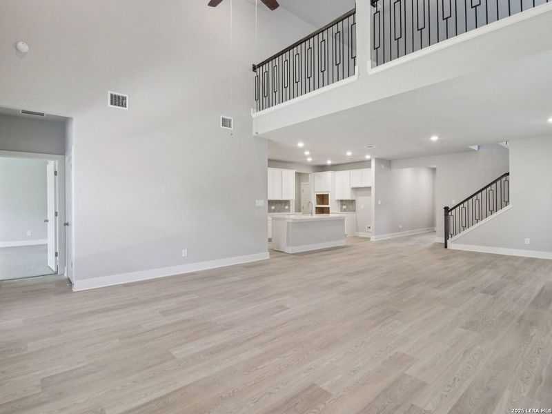 Spacious, unfurnished interior of a new home in , Marion (Image 7).