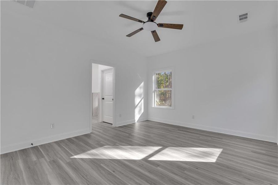 Spacious, unfurnished interior of a new home in , Fairburn (Image 32).