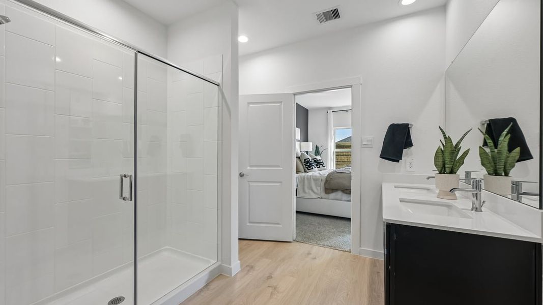 Furnished interior view inside a new home in Evergreen, Rosenberg (Image 22).