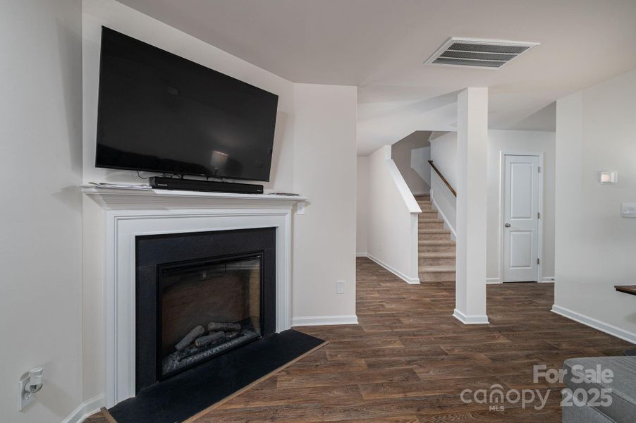 Furnished interior view inside a new home in Mills at Long Creek, Dallas (Image 8).