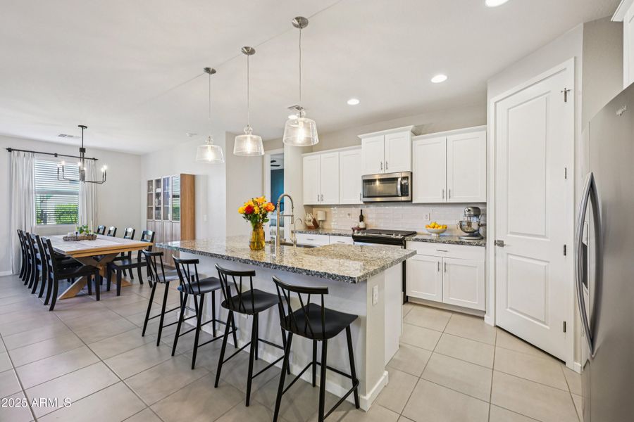 11-print-W Country Club Trl-S2511-018