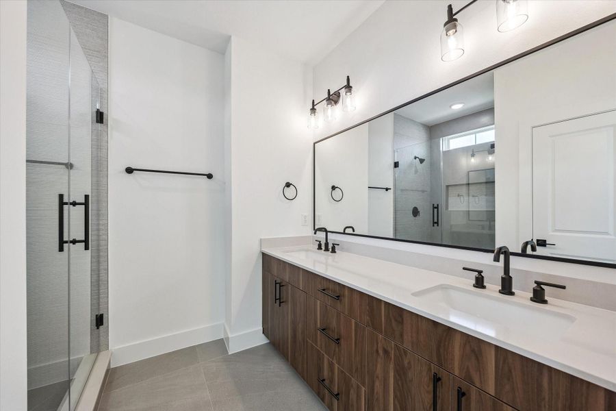 Furnished interior view inside a new home in Thornton Oaks, Houston (Image 12).