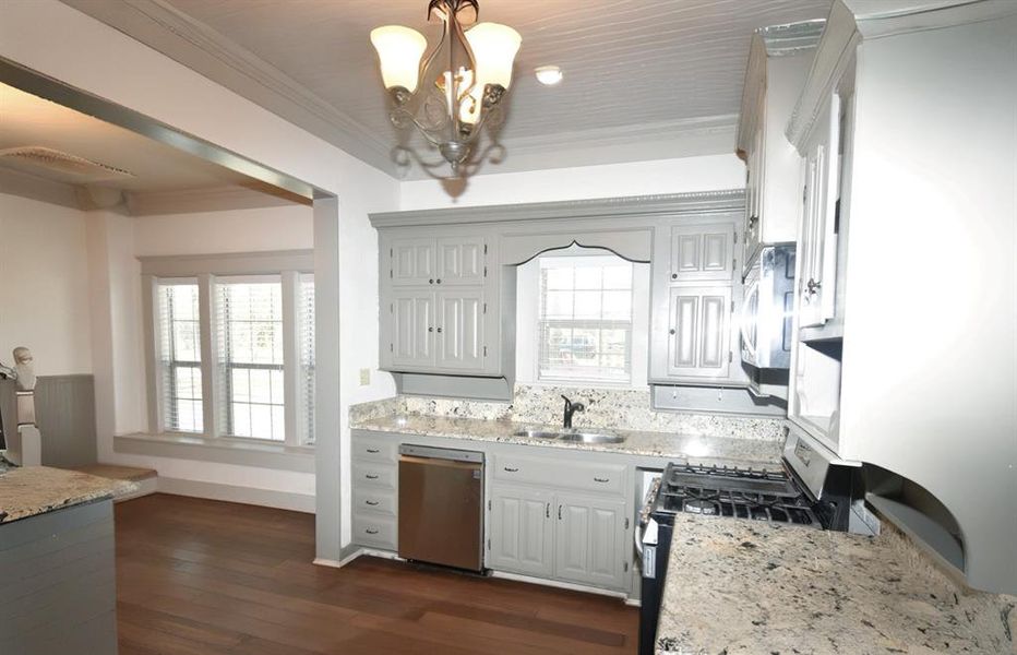 Furnished interior view inside a new home in , Alba (Image 7).
