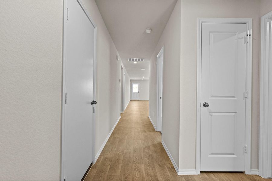 Spacious, unfurnished interior of a new home in Ladera, Luling (Image 14). Spacious, unfurnished interior of a new home in Ladera, Luling (Image 14).