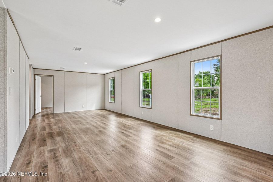 Spacious, unfurnished interior of a new home in , Starke (Image 13).