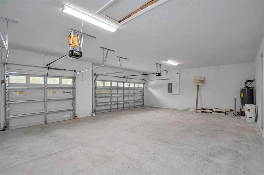 Spacious, unfurnished interior of a new home in , Beverly Hills (Image 38). Spacious, unfurnished interior of a new home in , Beverly Hills (Image 38).