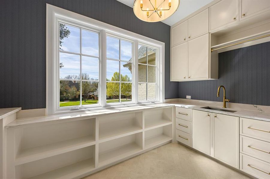 Furnished interior view inside a new home in , Dallas (Image 36). Furnished interior view inside a new home in , Dallas (Image 36).