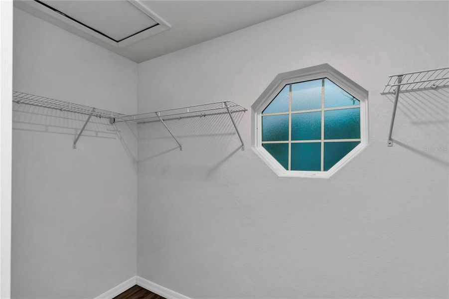 Spacious, unfurnished interior of a new home in , Ocala (Image 27).