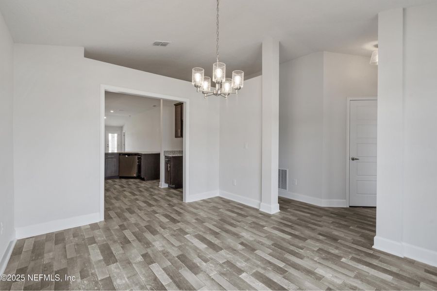 Spacious, unfurnished interior of a new home in Shadow Crest at Rolling Hills, Green Cove Springs (Image 11).