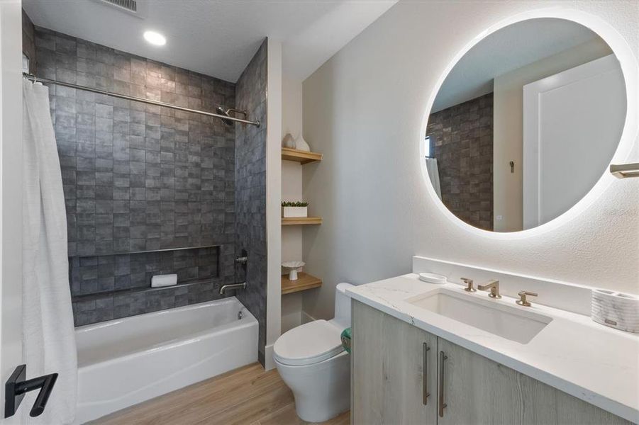 Furnished interior view inside a new home in , Sarasota (Image 60).