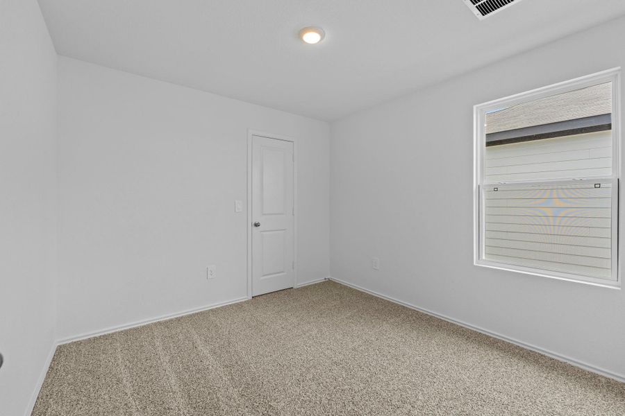 Spacious, unfurnished interior of a new home in Prairie Lakes, Buda (Image 17). Spacious, unfurnished interior of a new home in Prairie Lakes, Buda (Image 17).