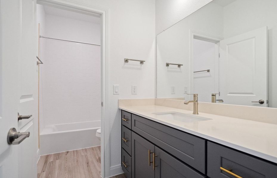 MODEL HOME images may NOT be consistent with the finished product.