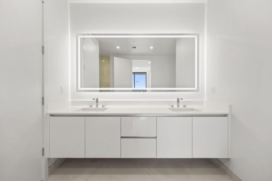 220 Lake Shore Drive - 19.jpg-FULL