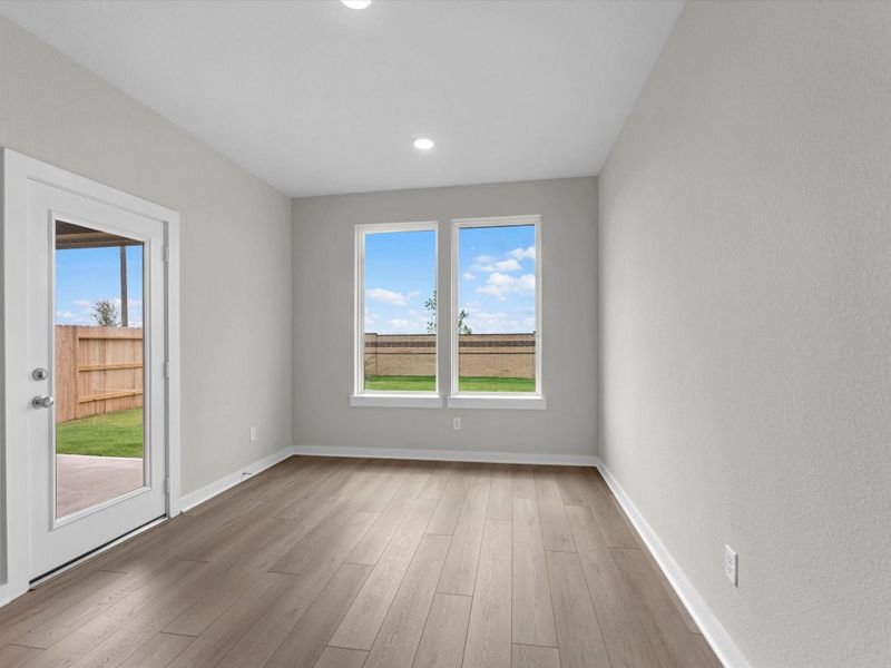 Spacious, unfurnished interior of a new home in Mason Woods, Cypress (Image 15).