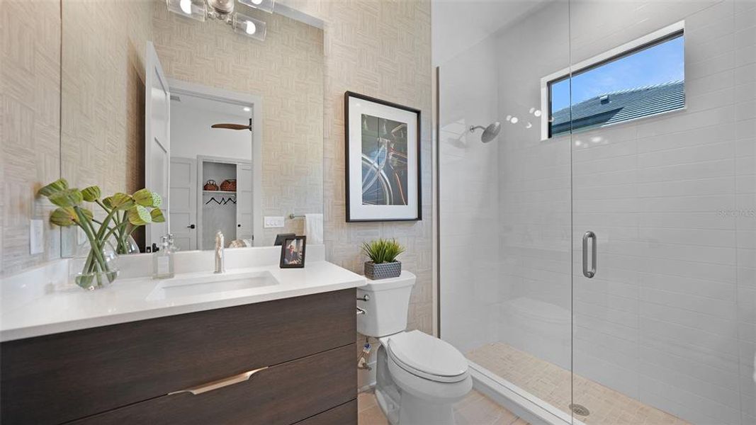 Furnished interior view inside a new home in , Venice (Image 52).