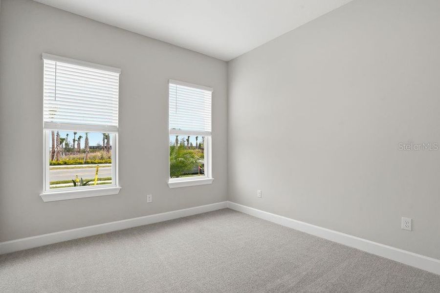 Spacious, unfurnished interior of a new home in Esplanade at Coasterra, Palmetto (Image 18).
