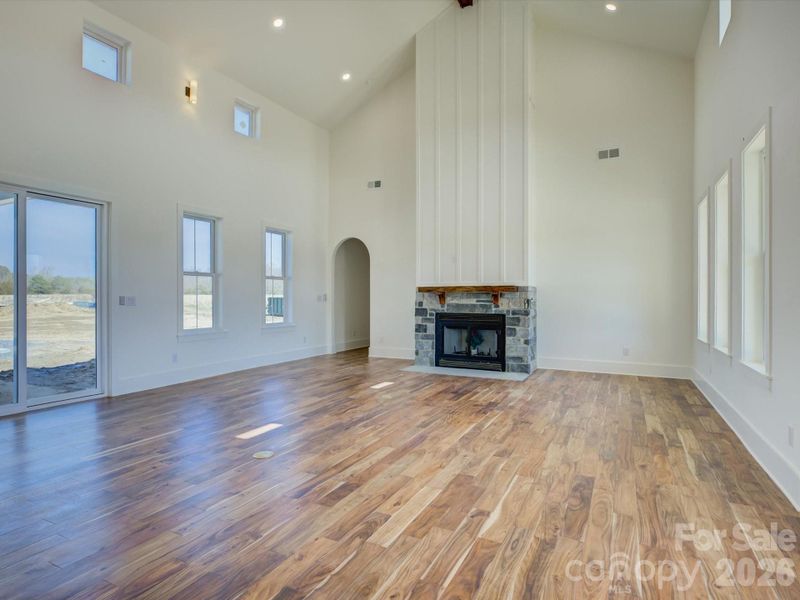 Spacious, unfurnished interior of a new home in , Rock Hill (Image 21).
