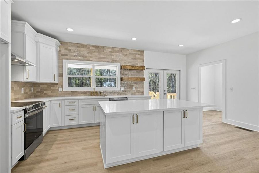 Furnished interior view inside a new home in , Rockmart (Image 5).