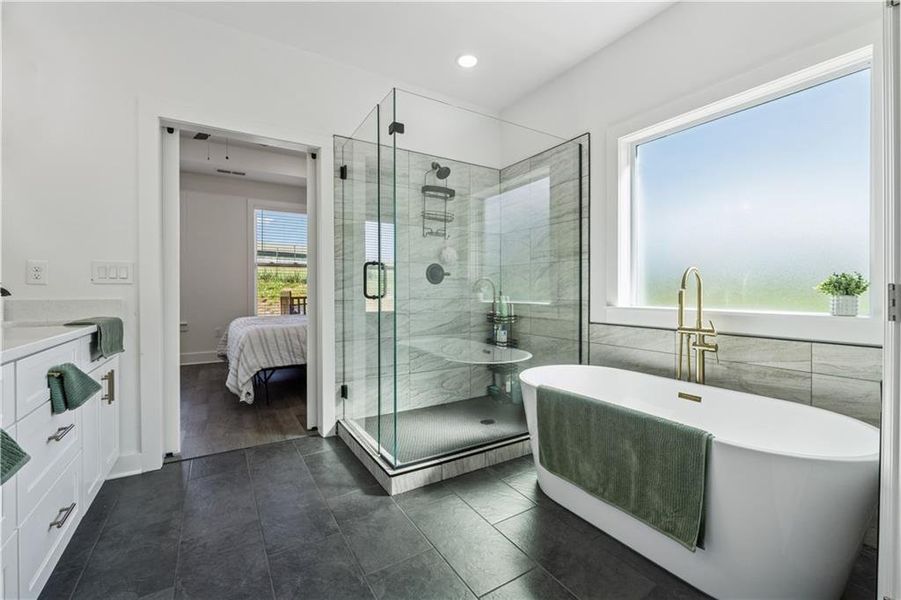 Furnished interior view inside a new home in , Gainesville (Image 7).