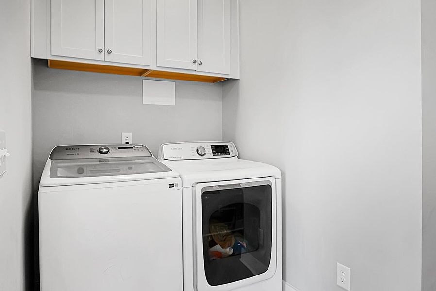 Close-up of interior finishes inside a home in , Walterboro (Image 20).