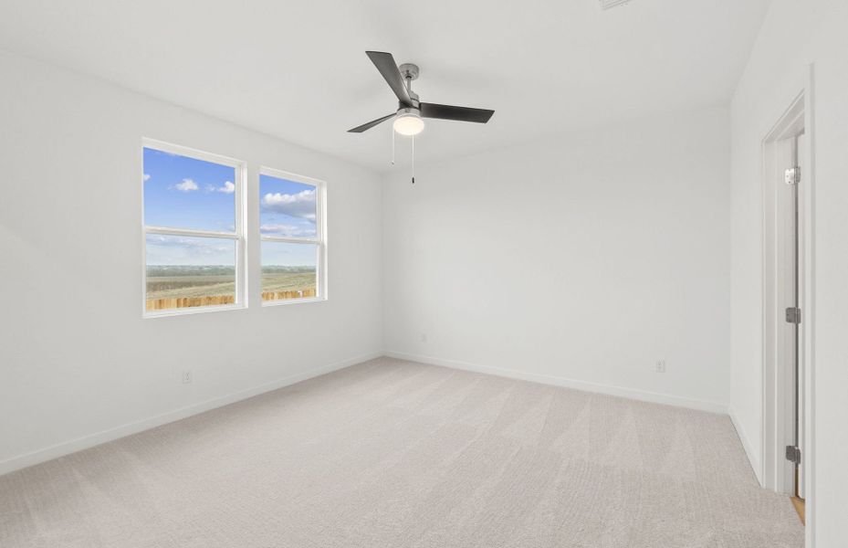 Spacious, unfurnished interior of a new home in Larson Crossing, Elgin (Image 18).