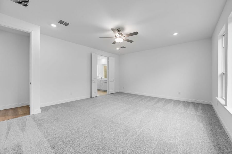 Spacious, unfurnished interior of a new home in Cross Creek Meadows 55s, Celina (Image 20). Spacious, unfurnished interior of a new home in Cross Creek Meadows 55s, Celina (Image 20).