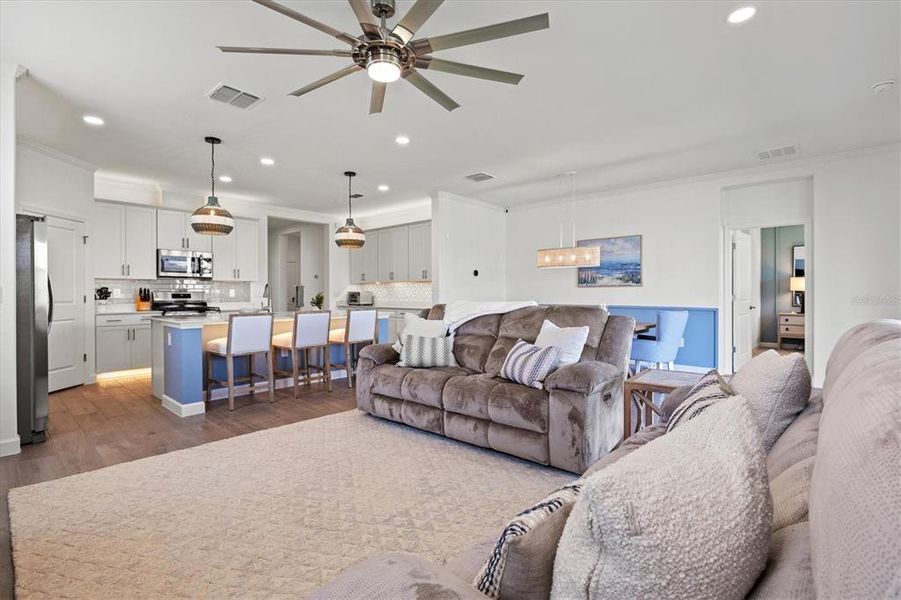 Furnished interior view inside a new home in , Bradenton (Image 44).