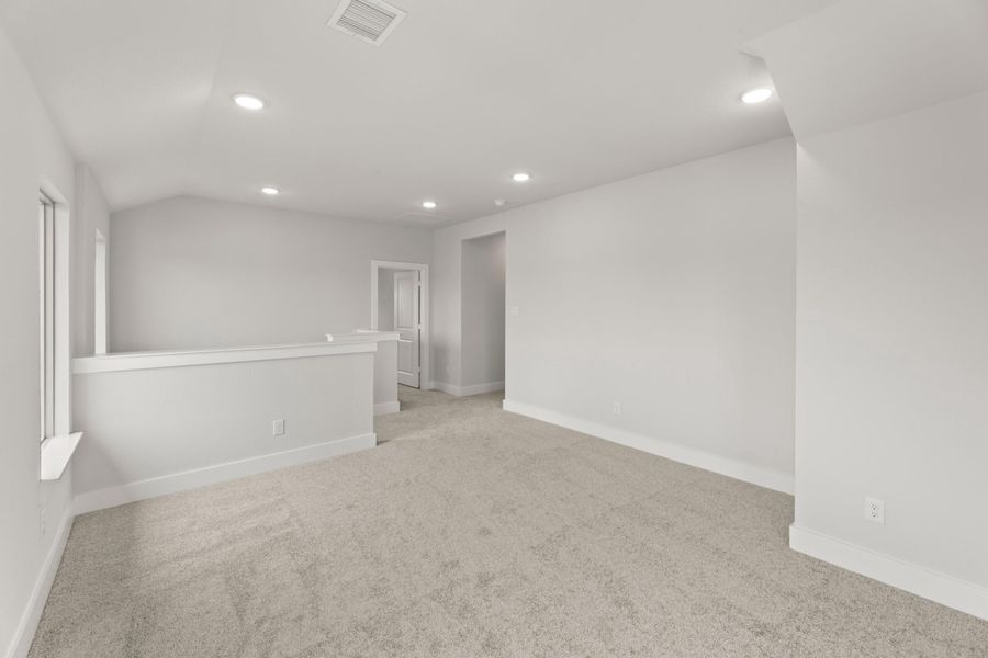 Spacious, unfurnished interior of a new home in Waterscape, Royse City (Image 17). Spacious, unfurnished interior of a new home in Waterscape, Royse City (Image 17).