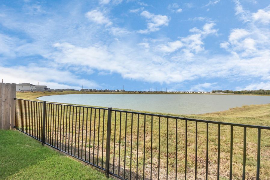 Fully fenced back yard with patio, lake view, no back neighbors