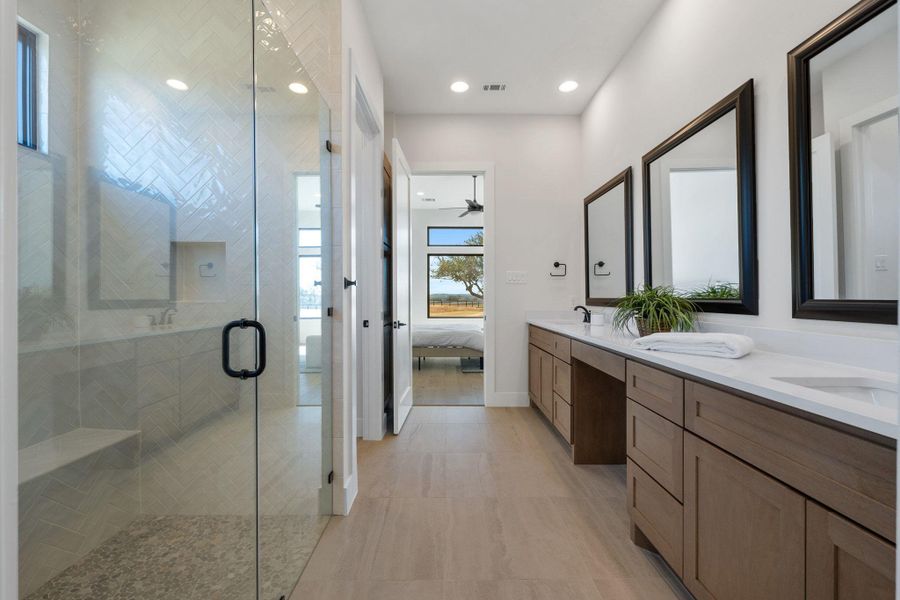 Furnished interior view inside a new home in Lakecliff on Lake Travis, Spicewood (Image 11).