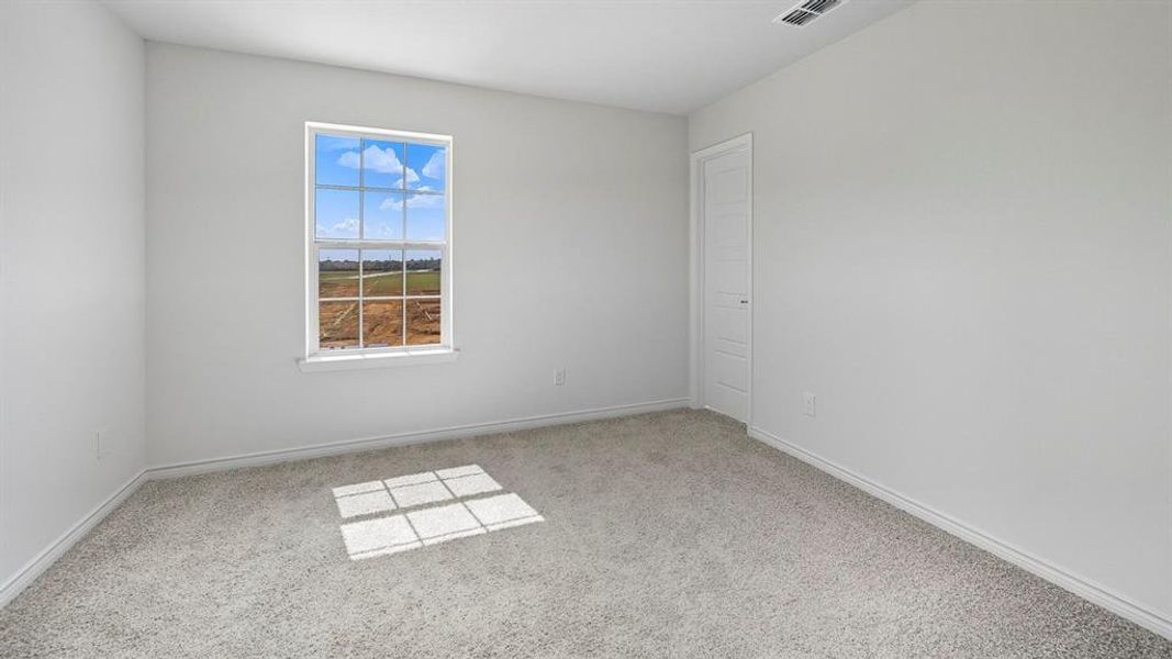 Spacious, unfurnished interior of a new home in Silverado, Aubrey (Image 24).