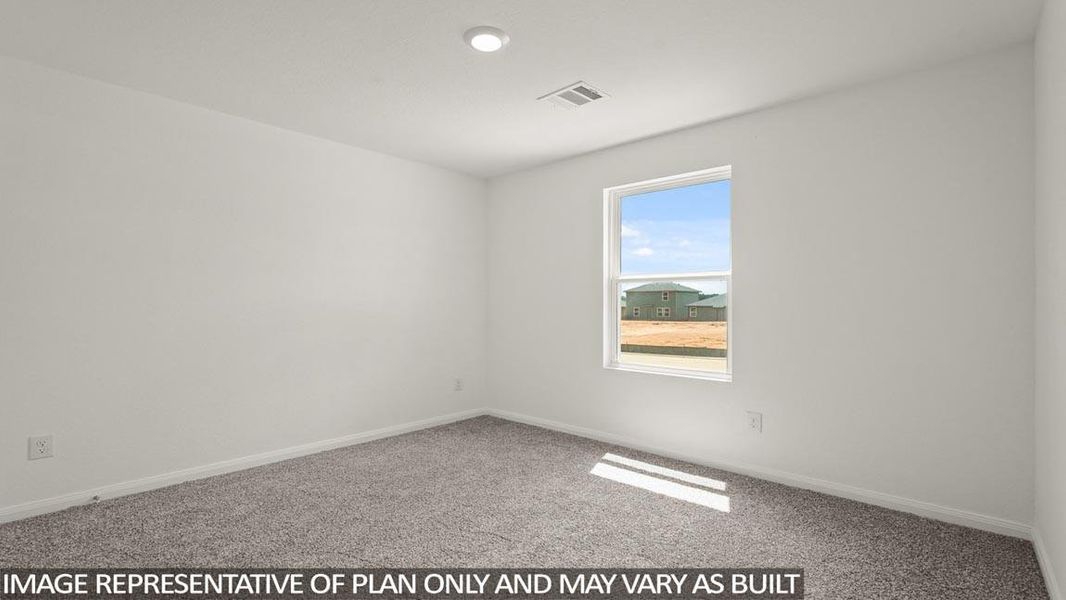 Spacious, unfurnished interior of a new home in McCrorey Trails, Conroe (Image 9).