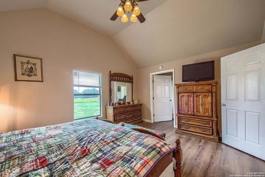 Furnished interior view inside a new home in , La Vernia (Image 13).