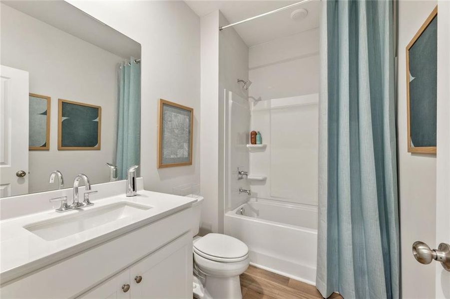 Furnished interior view inside a new home in , Gainesville (Image 19).