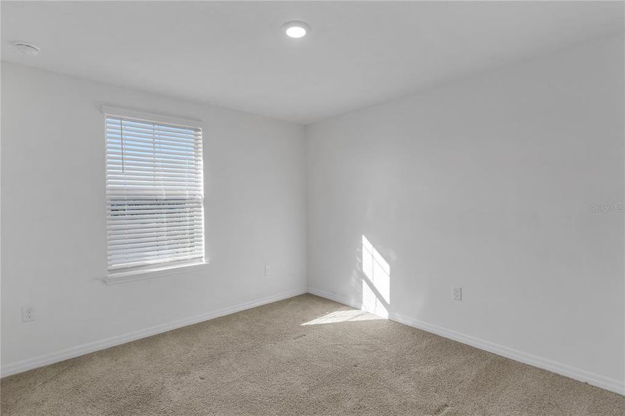Spacious, unfurnished interior of a new home in , Winter Garden (Image 16).