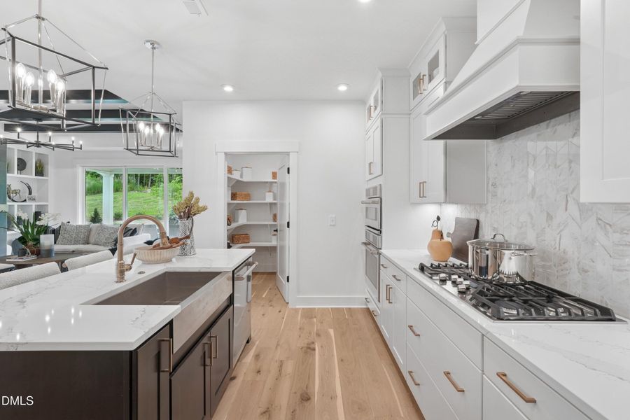 Altis at Serenity_Cypress Cove Model_Kit