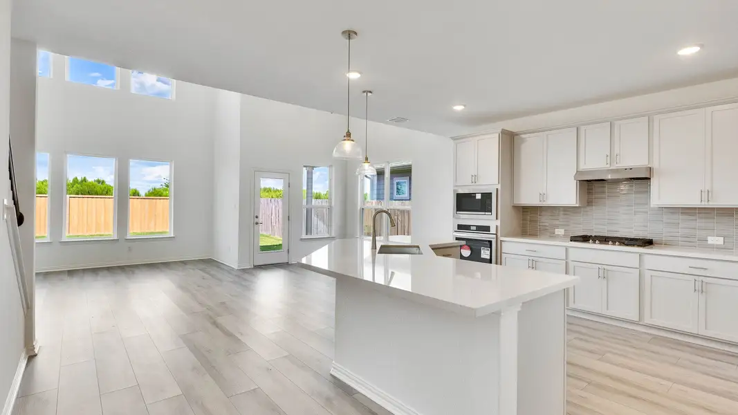 Furnished interior view inside a new home in Spring Creek, Taylor (Image 6).