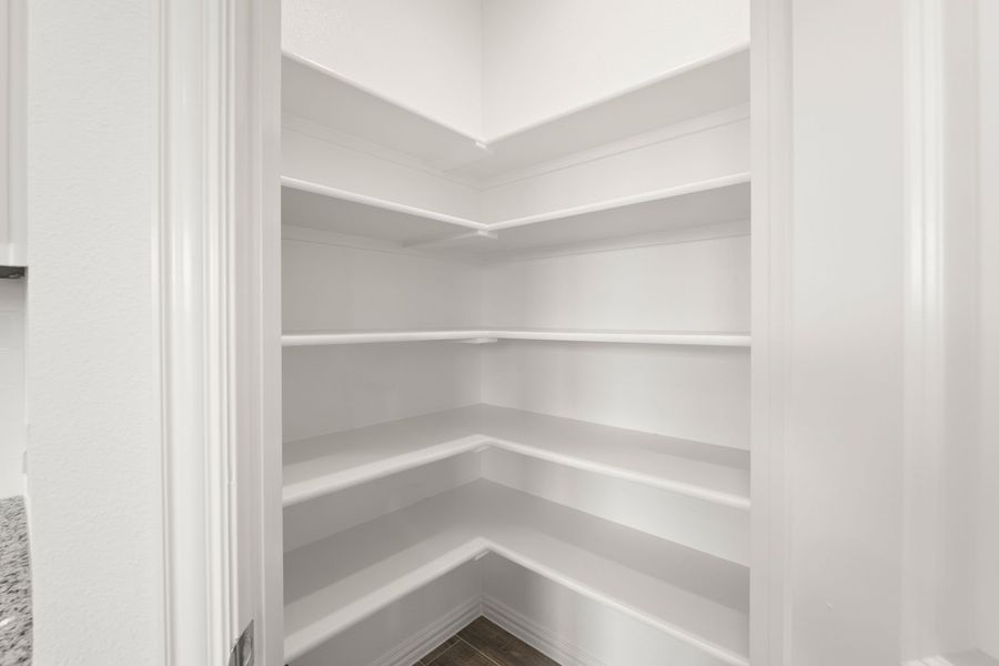 Representative unfurnished interior of a home built from the Blackburn by UnionMain Homes in Reunion, Rhome (Image 21).