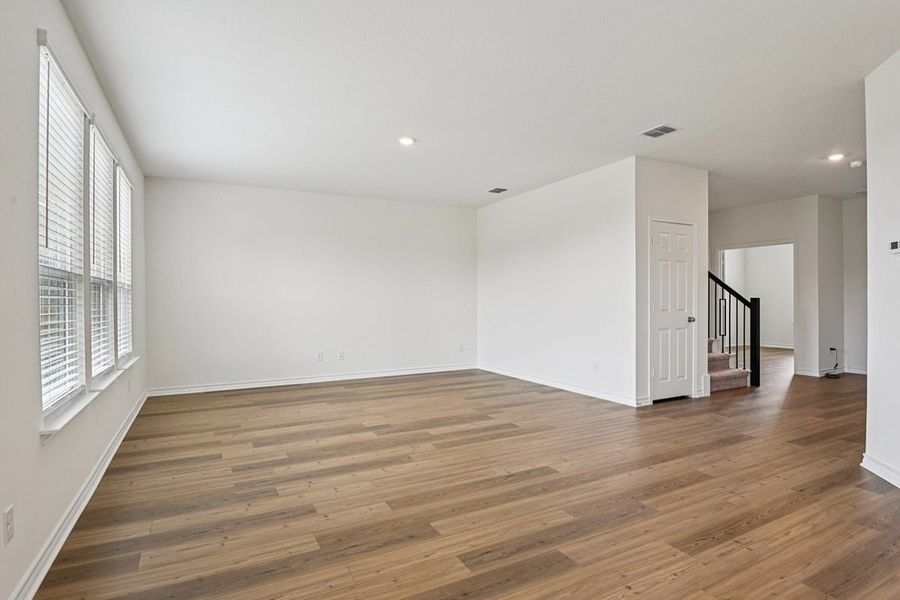 Spacious, unfurnished interior of a new home in Eagle Creek, Denton (Image 11). Spacious, unfurnished interior of a new home in Eagle Creek, Denton (Image 11).