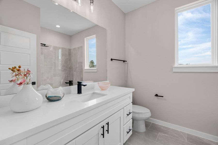 Photos are of a different unit.