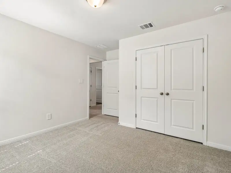 Spacious, unfurnished interior of a new home in Pfennig Place, Pflugerville (Image 16).