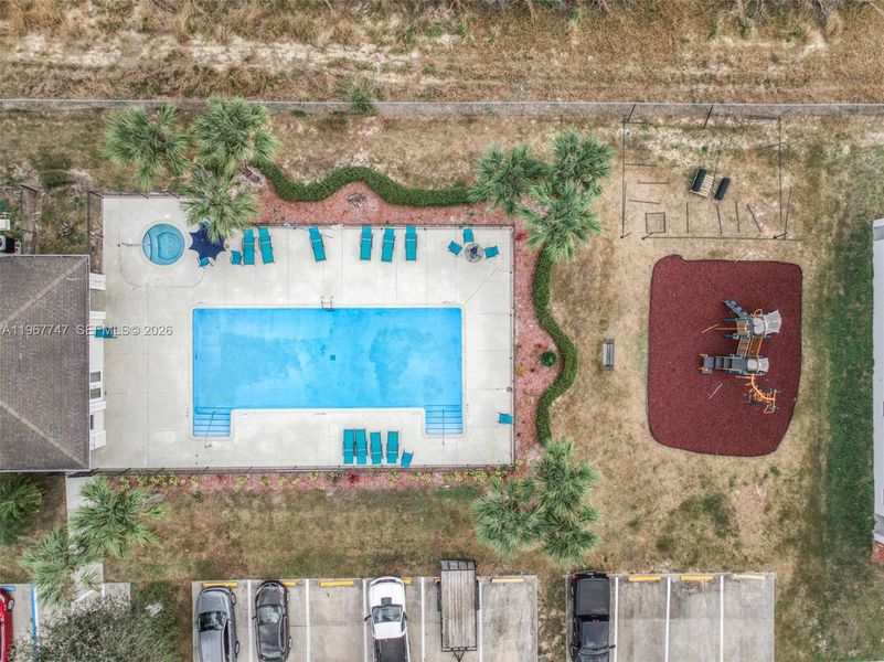 Community amenities in , Sebring (Image 32).