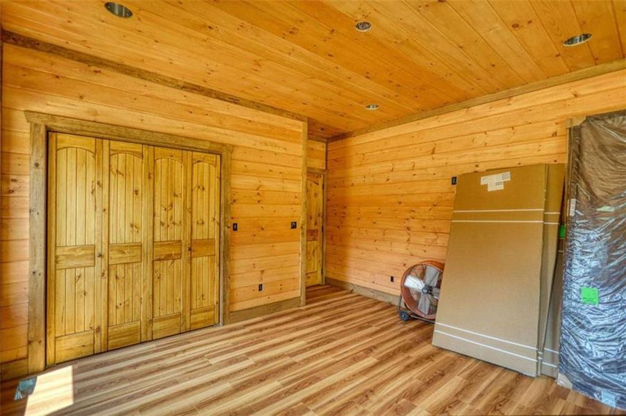 Image 62 of a home in .